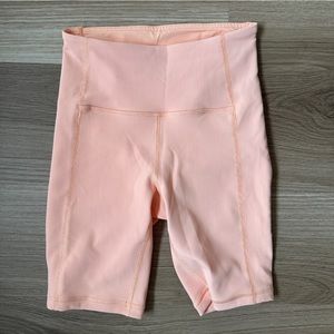 Lululemon Ribbed Contoured High-Rise Short 8"